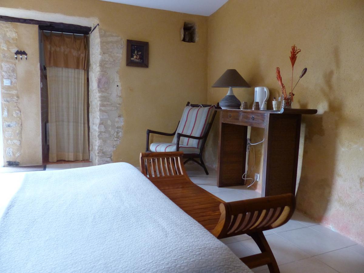Chambres D'Hotes Les Boudines Saint-Germain-de-Belvès Oda fotoğraf