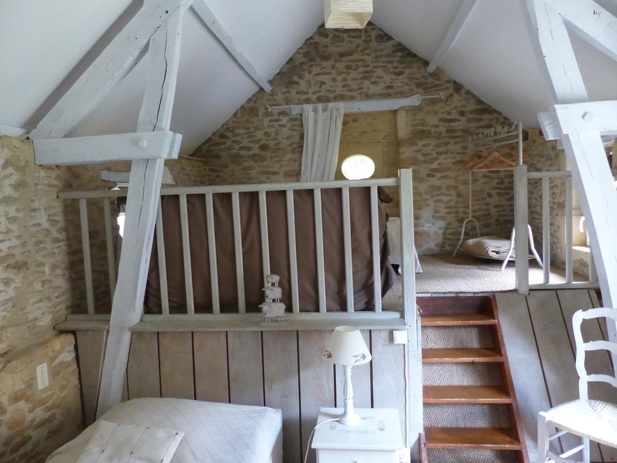 Chambres D'Hotes Les Boudines Saint-Germain-de-Belvès Oda fotoğraf